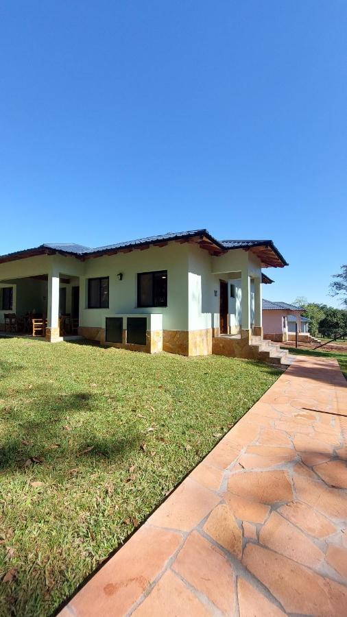 Ferienwohnung Casa De Huespedes Mariposa En Manantial Countryclub Hohenau Exterior foto